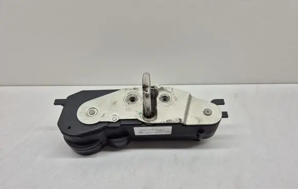 Mercedes-Benz Sprinter W907 W910 Sliding door latching motor A9067600008