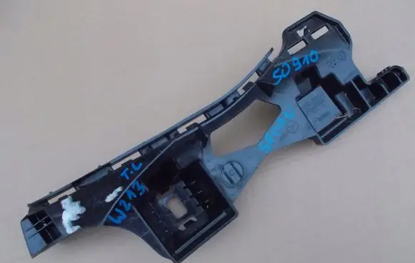 Mercedes-Benz EQC Rear bumper mounting bracket 2138850065 NE50910