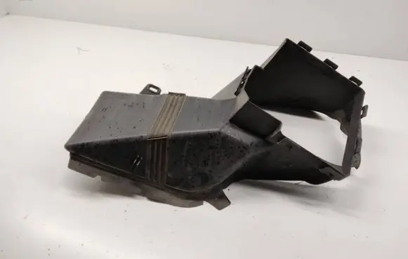 Opel Grandland X Intercooler air guide/duct channel YP00043180 P1U051797 C067570