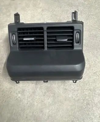 Land Rover Evoque II Rear air vent grill K8D267448A