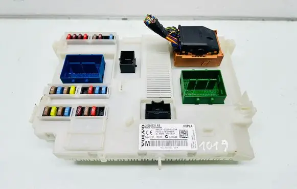 Volvo V60 Fuse box set 31384931AB 3659AF01125TP