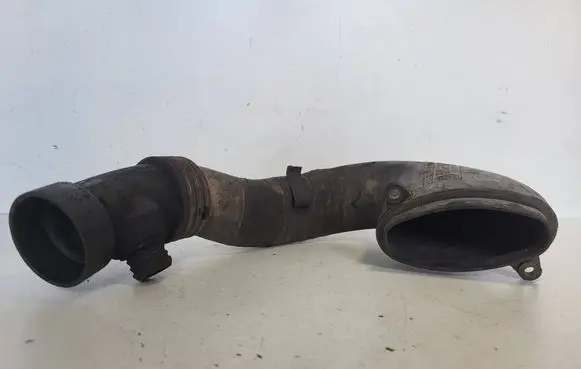 BMW 5 E39 Air intake hose/pipe 7786639
