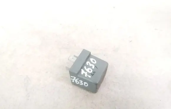 Renault Espace III Other relay 2042103 12V4292W
