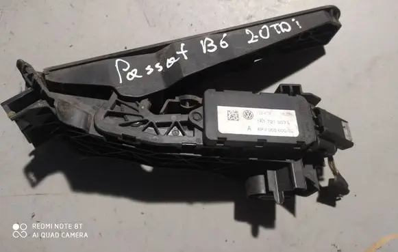 Volkswagen PASSAT B6 Accelerator throttle pedal 1K1721503L