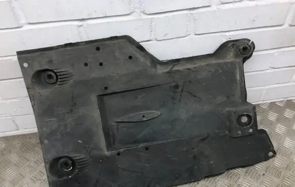 Lexus CT 200H Other under body part 5816576010