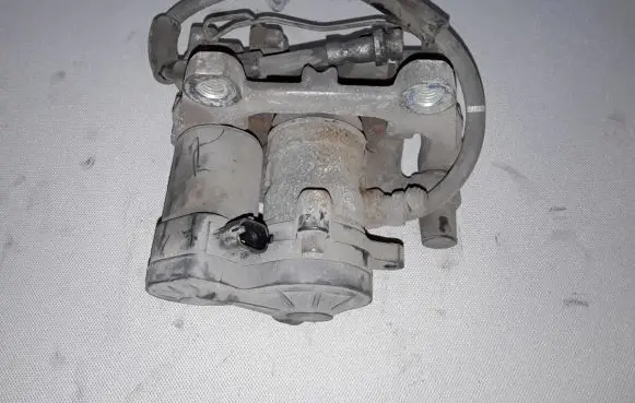 Ford Kuga II Rear brake caliper GV612D250