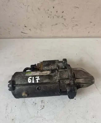 Mercedes-Benz Vito Viano W639 Starter motor 0051511301