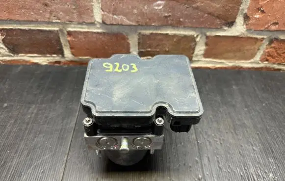 Mercedes-Benz A W177 ABS Pump A1779009203 A1779021204 A1779019102