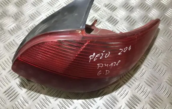 Peugeot 206 Rear/tail lights 2531d
