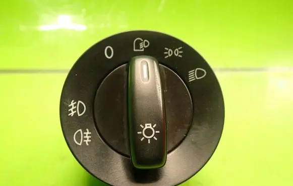Volkswagen PASSAT B6 Headlight wiper switch 1K0941431N