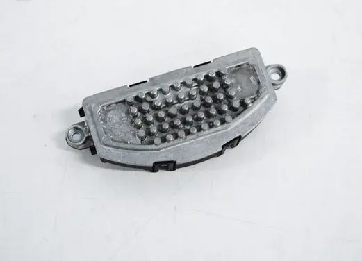 Volkswagen PASSAT B8 Heater blower motor/fan resistor 3Q0907521A