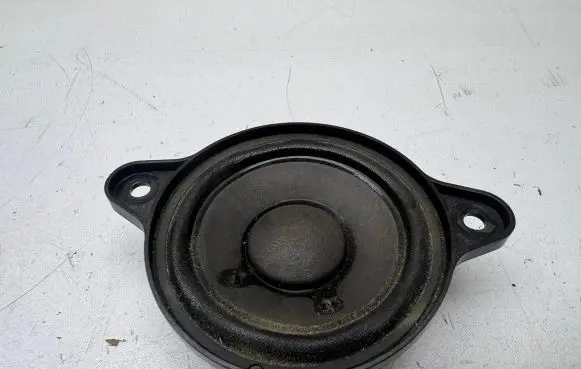 Mercedes-Benz E W211 Panel speaker A2118203002
