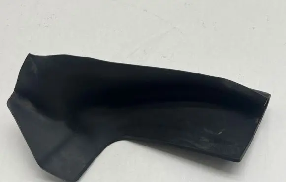 Porsche Cayenne (92A) Wiper trim 7P5877389A