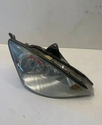 Ford Focus Headlight/headlamp 2M5113W029BF