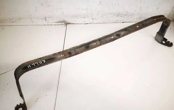 Volvo S40 Fuel tank mounting bracket 