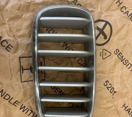 BMW X5 F15 Front bumper upper radiator grill 7316075 7316057 7316053