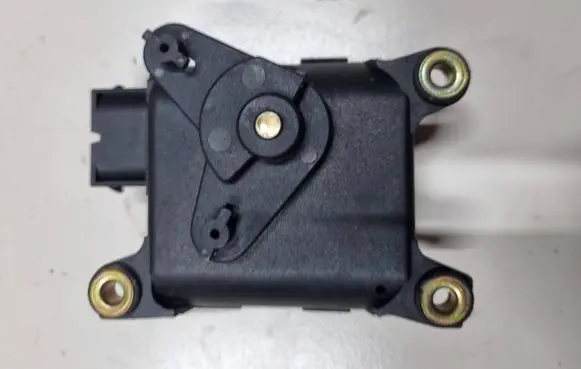 Audi A4 S4 B5 8D Air flap motor/actuator 700035693F00