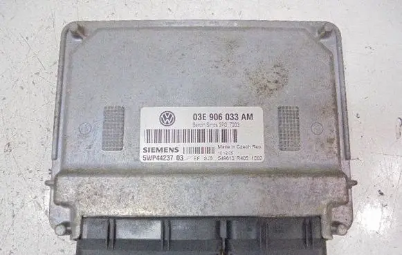 Seat Ibiza III (6L) Engine control unit/module ECU 03E906033AM
