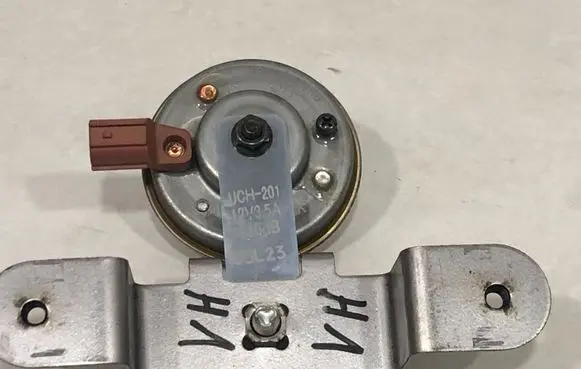 Honda CR-V Horn signal UCH201 000514