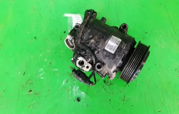 Volkswagen Polo Air conditioning (A/C) compressor (pump) 6Q0820803G