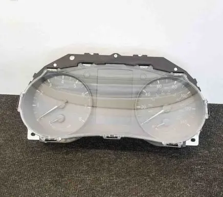 Nissan Qashqai Speedometer (instrument cluster)