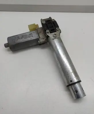BMW 7 E65 E66 Seat adjustment motor 0390203232