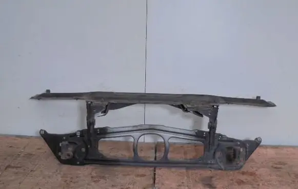 BMW 3 E46 Radiator support slam panel 8211467