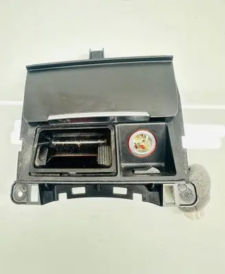 Audi A5 Sportback 8TA Car ashtray 8K0857951