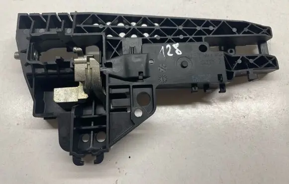 Audi Q5 SQ5 Front door exterior handle/bracket 8T0837885 8T0837885A