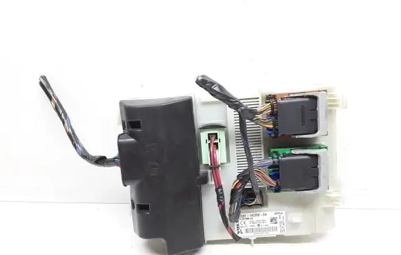 Volvo S60 Fuse module 31327996 BG9T14C256GA 31327996AA
