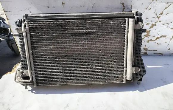 Volkswagen Golf VI Refrigerator 