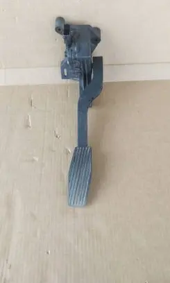 Opel Combo C Accelerator throttle pedal 9129423 00011800469