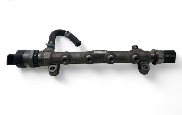Volkswagen Golf VII Fuel main line pipe R04L125A