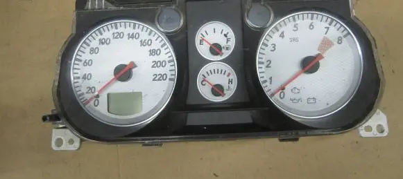 Mitsubishi Outlander Speedometer (instrument cluster) 8100A091
