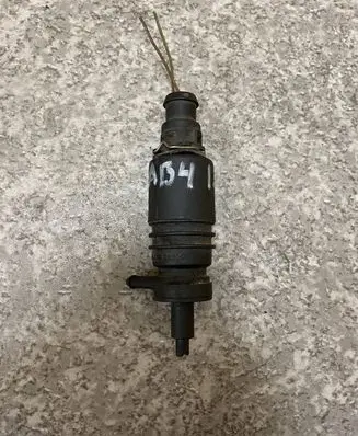 Audi 80 90 S2 B4 Windscreen/windshield washer pump 17010