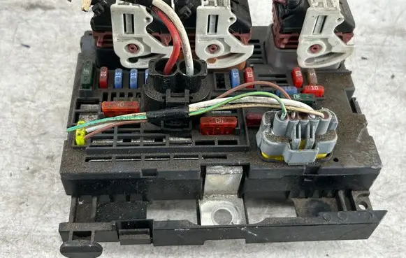 Peugeot 308 BSM Control unit 9675878480