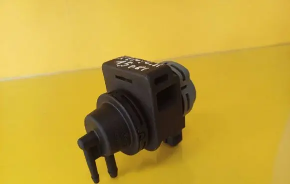 Renault Scenic II - Grand scenic II Turbo solenoid valve 8200201099