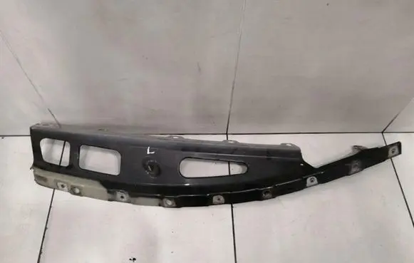 Maserati GranTurismo Front bumper mounting bracket 66883400