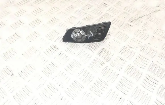 Skoda Octavia Mk2 (1Z) Electric window control switch 1Z2867435