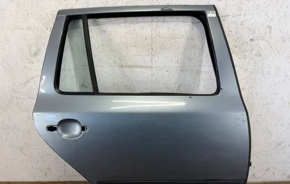 Skoda Octavia Mk2 (1Z) Rear door