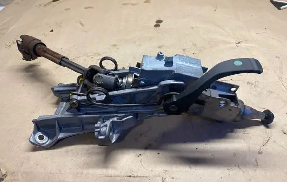 Ford Focus Steering wheel axle BV6N3C529GF 7G913F880 0445B040312