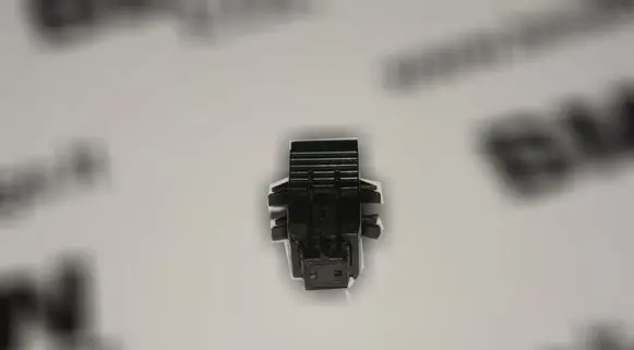 BMW 5 E39 Brake pedal sensor switch 8372647