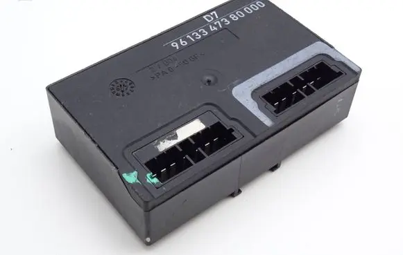 Peugeot 306 Door central lock control unit/module 9613347380000