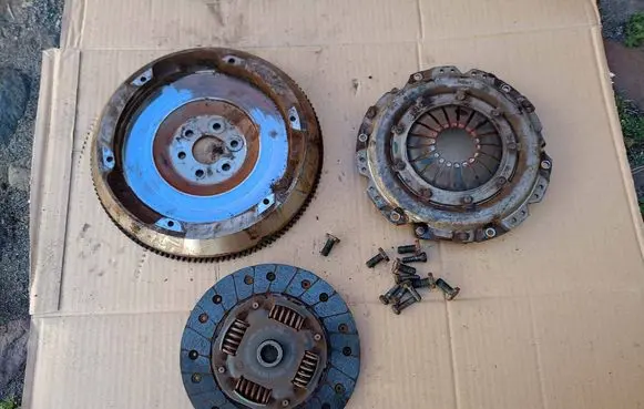 Opel Corsa C Clutch pressure plate 55559471