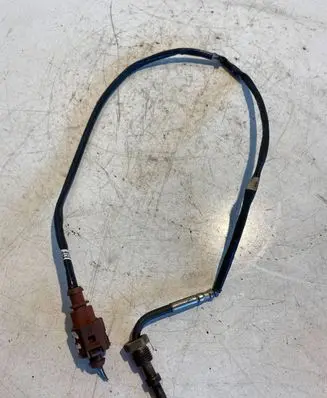 Volkswagen PASSAT B7 Lambda probe sensor