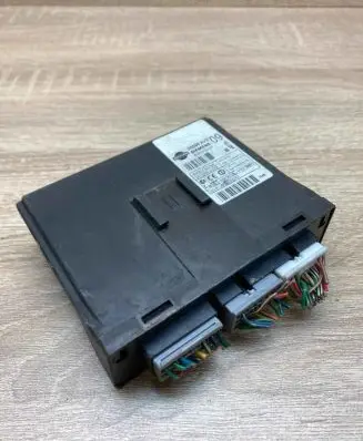Nissan Primera Comfort/convenience module 28596AV309 5WK48127 WithPlug
