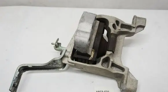 Mazda CX-5 Engine mount vacuum valve 