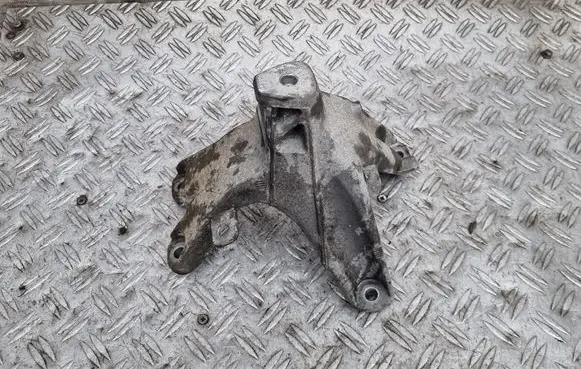 Audi A4 S4 B8 8K Engine mounting bracket 8K0199308