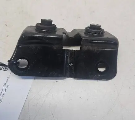 Peugeot 3008 I Power steering pump mounting bracket 113149F