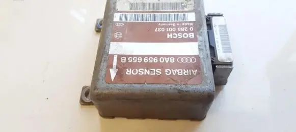 Audi A4 S4 B5 8D Airbag control unit/module 8A0959655B 0285001037